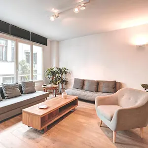 Apartment Light House Lodge. In Center Of, Antwerpen